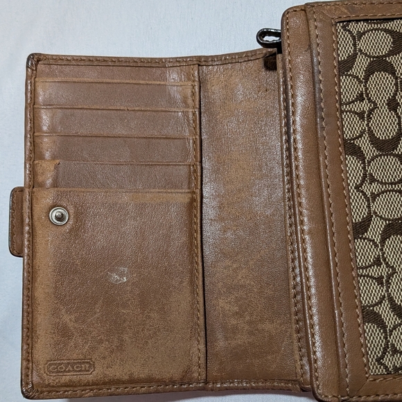 Coach Vintage Distressed Buckle Triple Fold Wallet Y2K Grunge Beat Up Aesthetic - Picture 8 of 10